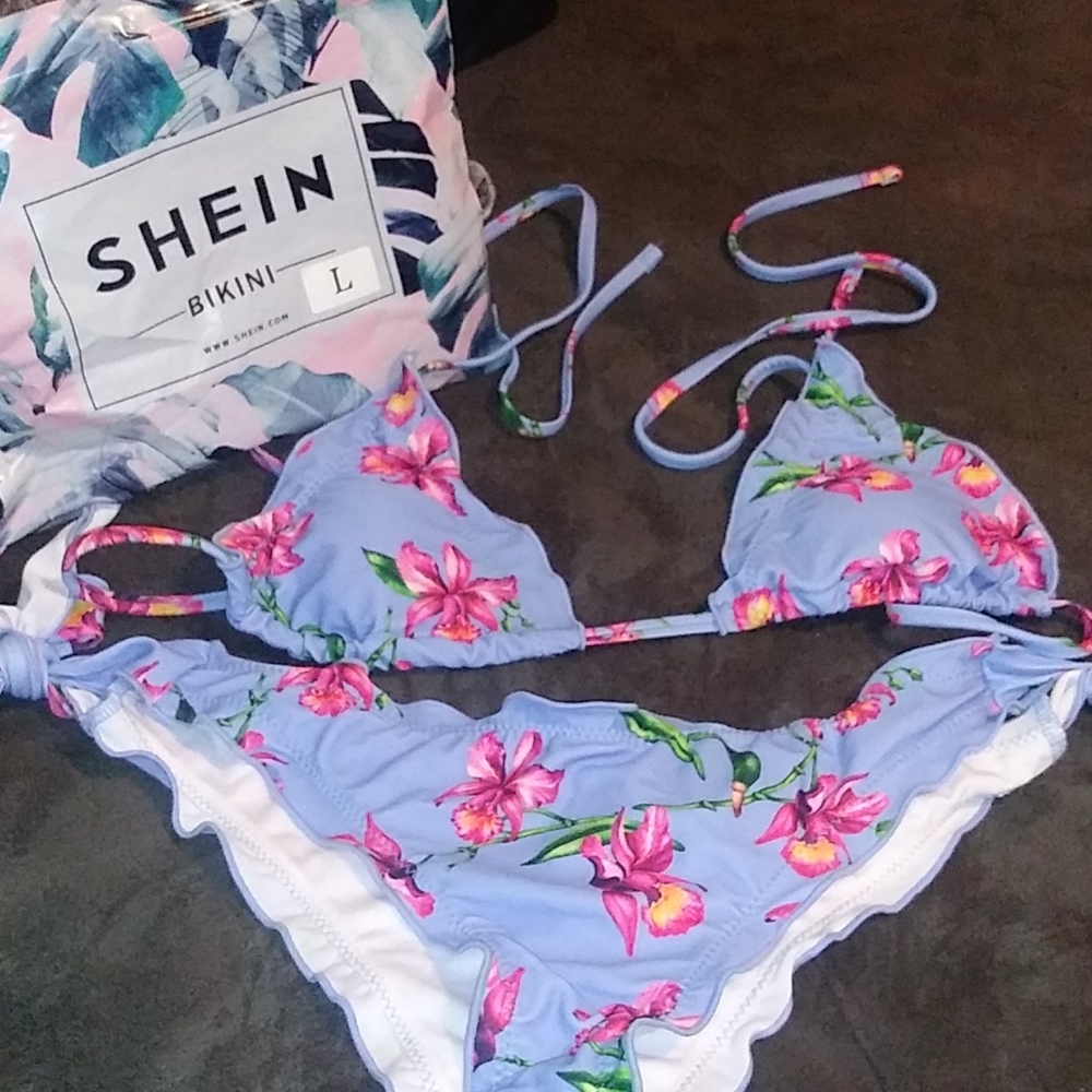 COPY - Ruffled bottom bikini - Picture 3 of 5